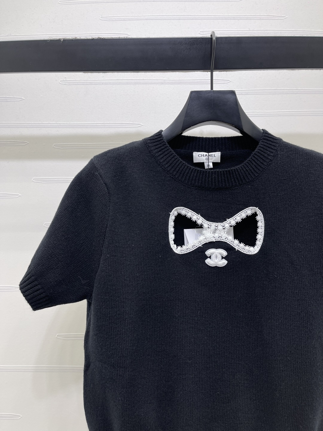 Women's short sleeves